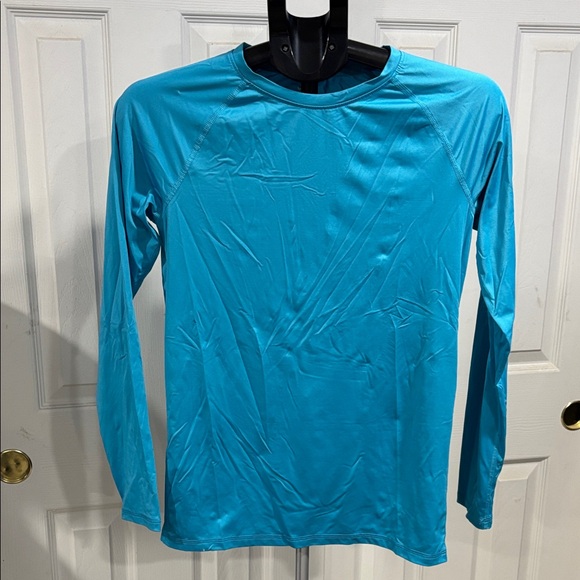 all in motion Tops - All in Motion Turquoise Long Sleeve Tee